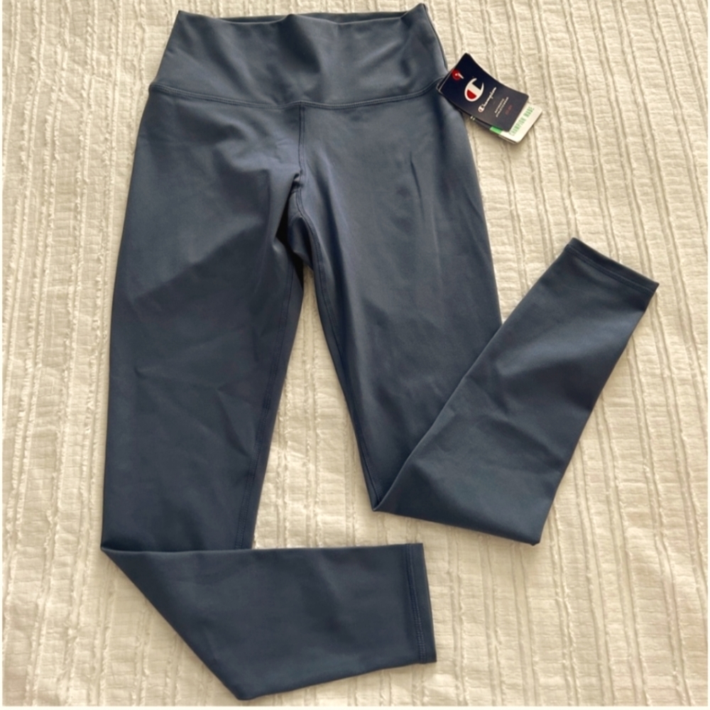 New Medium Authentic Champion athletic wear